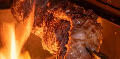 Tres Cuatro Cinco inaugura 'A fuego vivo' con picaña: un viaje gastronómico por tres países