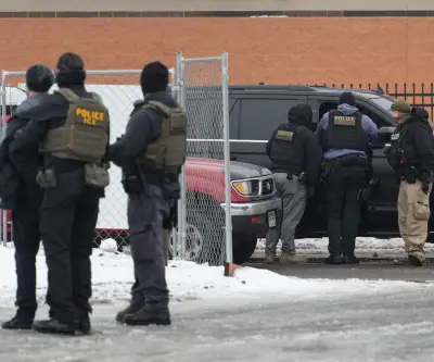 Tribunal de EE.UU. suspende fallo que bloqueaba política de detención migratoria de Trump