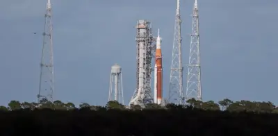 Tripulación de Artemis II resuelve falla en el inodoro de la nave Orión durante misión lunar