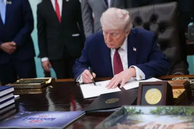 Trump reclasifica marihuana medicinal como droga de menor riesgo en EE. UU.