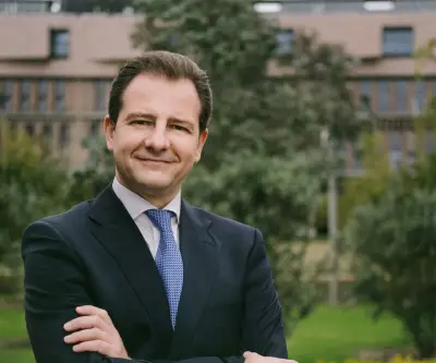 Universidad de La Sabana lanza su Escuela de Gobierno en cumbre nacional de gobernadores