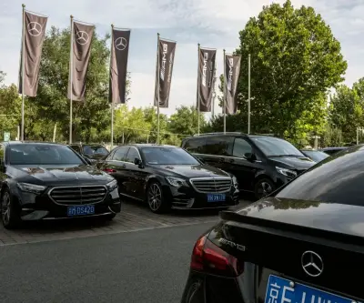 Ventas de Mercedes-Benz caen 27% en China por competencia de marcas locales de lujo