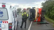 Accidente de bus en Palmira deja 15 lesionados tras volcamiento por árbol caído