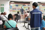 Alcaldía de Cali inicia recarga y entrega de tarjetas MIO para estudiantes beneficiarios del programa de permanencia escolar
