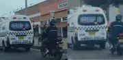 Ambulancia remolca motocicleta con lazo en Bogotá: Secretaría de Movilidad anuncia sanciones