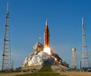 Artemis II realiza histórico sobrevuelo lunar con transmisión mundial en vivo