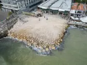 Cartagena suspende obras ilegales en playa de El Laguito por rellenos con escombros