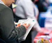 Creación de empleo en EE.UU. supera expectativas en marzo según informe ADP