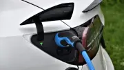 Eficiencia energética de carros eléctricos: hasta 90% vs 35% en combustión