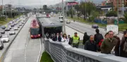 Estudiante de Uniminuto muere apuñalado en estación de TransMilenio durante intento de robo en Bogotá