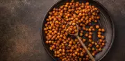 Garbanzos Asados: Un Snack Crujiente Lleno de Proteína y Fibra para la Salud Intestinal