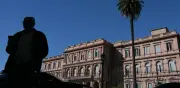 Gobierno de Milei bloquea acceso de periodistas a Casa Rosada por supuesto espionaje