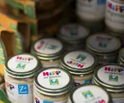Hipp retira tarros de comida para bebés en Europa por posible manipulación criminal