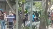 Intento de robo de arma a policía en Barranquilla termina con delincuente herido