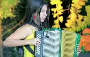 Loraine Lara, ganadora del Festival Vallenato, sufre accidente de tránsito