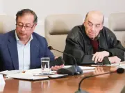 Álvaro Leyva denuncia persecución política por caso de pasaportes y acusa a Petro