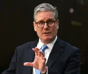 Ministros británicos respaldan a Starmer mientras crecen exigencias de renuncia por caso Mandelson