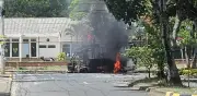 Mujer herida en atentado a cantón militar de Cali: su estado de salud es bueno