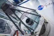 NASA ensambla telescopio Nancy Grace Roman que revelará 100.000 mundos