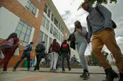 Nueva ley en Colombia busca garantizar alimentación universitaria