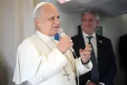 Papa León XIV rechaza bendición formal de parejas homosexuales y critica guerras