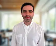 Pomelo habilita pagos con tarjetas desde ChatGPT, innovación en IA para finanzas