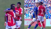 Rodrigo Contreras expulsado tras cabezazo y agresión en clásico capitalino