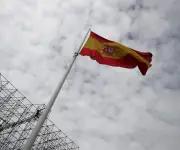 Sector servicios español crece en marzo pero confianza se desploma por guerra en Oriente Medio