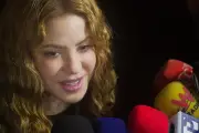 Shakira recibe invitación de París para su gira 'Las mujeres ya no lloran' tras anunciar residencia en Madrid