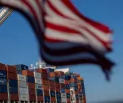 Tribunal de EE.UU. evalúa legalidad del arancel global del 10% de Trump