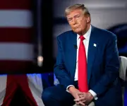 Trump afirma que Irán contactó para negociar mientras EE.UU. bloquea el estrecho de Ormuz