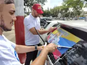 Valle del Cauca se moviliza con pegatones y caravanas por campañas de Valencia y Cepeda