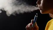 Vapeadores lideran consumo de sustancias en colegios de Bogotá: 45,6% de casos