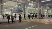 Violenta protesta de taxistas en aeropuerto El Dorado desata enfrentamientos con fuerza pública
