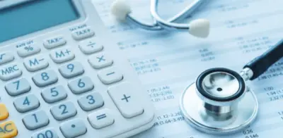 Académicos urgen plan de choque para sanear cartera hospitalaria y ajustar UPC