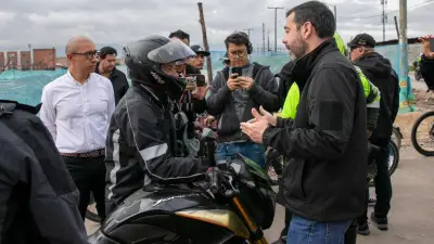 Alcalde Galán lidera operativo inmovilización de 21 motos en Bogotá
