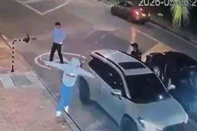 Aterrador robo de Toyota Cross en Colina Campestre, Bogotá: apuntan con arma a ocupantes