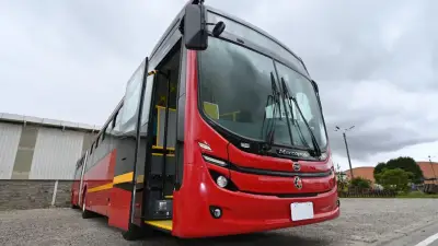 BYD lanza buses eléctricos en Colombia que cargan del 10% al 70% en 5 minutos