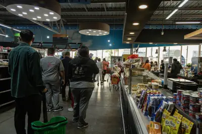 Canasta alimentaria en Venezuela sube a $730 en abril, salario mínimo cubre 0,03%