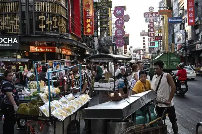 Comida callejera de Bangkok en riesgo por reubicación de vendedores
