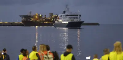 Desembarco en Tenerife del MV Hondius por hantavirus: autobuses militares llegan