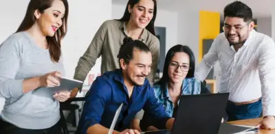 Desempleo en mínimos históricos, pero sectores clave pierden empleo