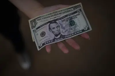 Dólar abre al alza este jueves: cotización supera los COP 3.785