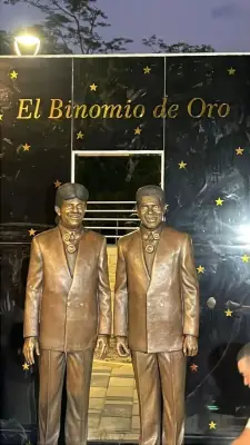 Estatua de Rafael Orozco es retirada por críticas en Festival Vallenato