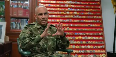 General (r) Zapateiro se retira de campaña de De la Espriella tras imputación por acoso
