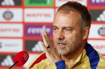 Hansi Flick renueva con Barcelona hasta 2028 con año opcional