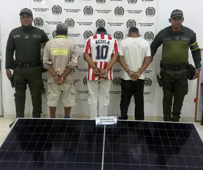 Hurto de paneles solares tras volcamiento en Bolívar