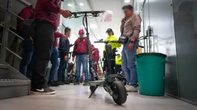 Incautan 28 patinetas desmontadas y 21 motores en operativo contra hurto en Los Mártires