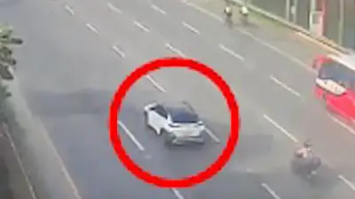 Joven en estado crítico tras accidente con 'carro fantasma' en Bogotá