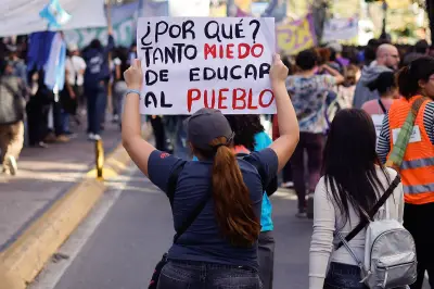 Masiva marcha en Argentina exige a Milei fondos para universidades públicas